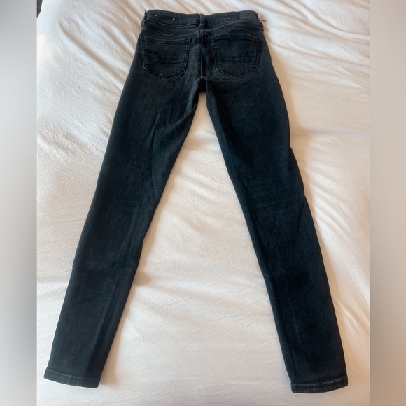 American Eagle - Black Stretch Skinny Jean - Size 2 - Picture 3 of 5